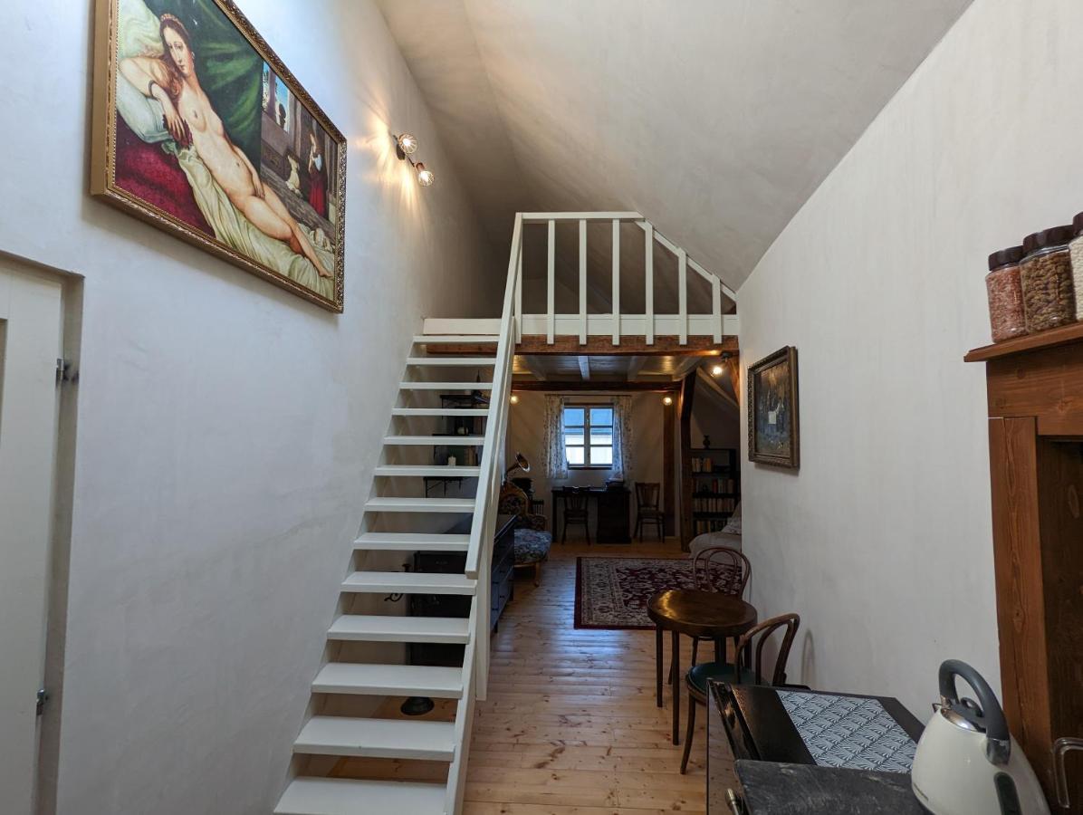 Apartman Braxatoris บันสกา ชีอาว์นีซา ภายนอก รูปภาพ